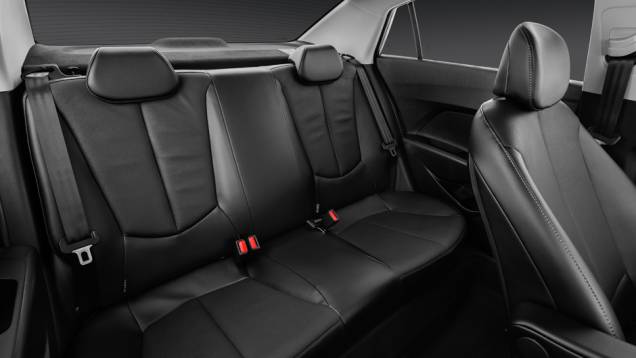 Bancos dianteiros e traseiros são revestidos em couro melhorando o conforto para os ocupantes | <a href="https://preprod.quatrorodas.abril.com.br/noticias/fabricantes/hyundai-hb20s-impress-869080.shtml" rel="migration">Leia mais</a> Bancos dianteiros e traseiros são revestidos em couro melhorando o conforto para os ocupantes | <a href="https://preprod.quatrorodas.abril.com.br/noticias/fabricantes/hyundai-hb20s-impress-869080.shtml" rel="migration">Leia mais</a>