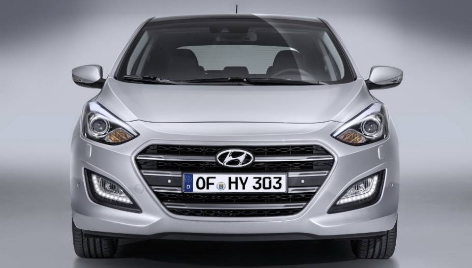 Mudan&ccedil;a na dianteira deixou o i30 com uma apar&ecirc;ncia ainda mais esportiva | <a href="https://preprod.quatrorodas.abril.com.br/noticias/fabricantes/hyundai-revela-facelift-i30-820005.shtml" rel="migration">Leia mais</a>