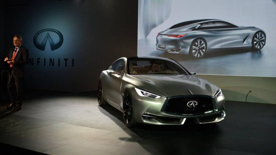 Coupé de alto desempenho chega com motor biturbo V6 3.0 | <a href="https://preprod.quatrorodas.abril.com.br/noticias/saloes/detroit-2015/infiniti-revela-q60-concept-detroit-824520.shtml" rel="migration">Leia mais</a>