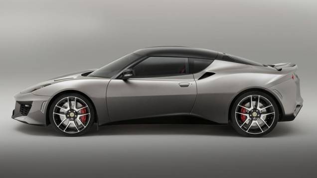 O motor é de 3.5 litros V6 com 406 cavalos de potência | <a href="https://preprod.quatrorodas.abril.com.br/noticias/saloes/genebra-2015/lotus-evora-400-2015-apresentada-837306.shtml" rel="migration">Leia mais</a> O motor é de 3.5 litros V6 com 406 cavalos de potência | <a href="https://preprod.quatrorodas.abril.com.br/noticias/saloes/genebra-2015/lotus-evora-400-2015-apresentada-837306.shtml" rel="migration">Leia mais</a>