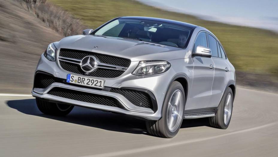 Mercedes-AMG GLE63 S Coupe é revelada em Detroit | <a href="https://preprod.quatrorodas.abril.com.br/noticias/saloes/detroit-2015/mercedes-amg-gle63-s-coupe-revelada-oficialmente-detroit-824420.shtml" rel="migration">Leia mais</a>