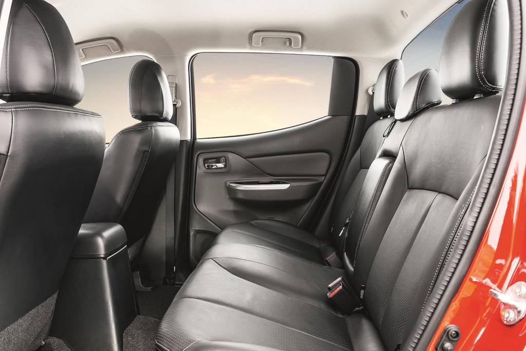 mitsubishi-l200-triton-sport-2017-7 mitsubishi-l200-triton-sport-2017-7