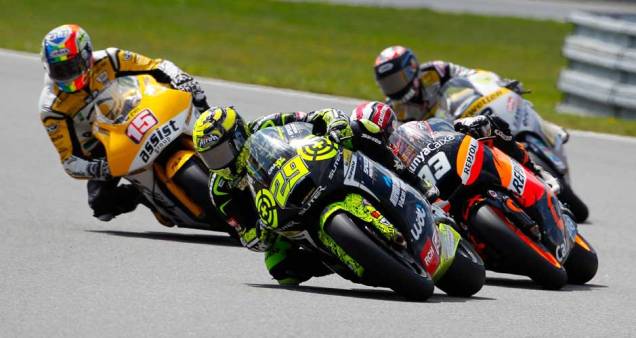 A prova foi bastante disputada e teve vitória de Andrea Iannone A prova foi bastante disputada e teve vitória de Andrea Iannone