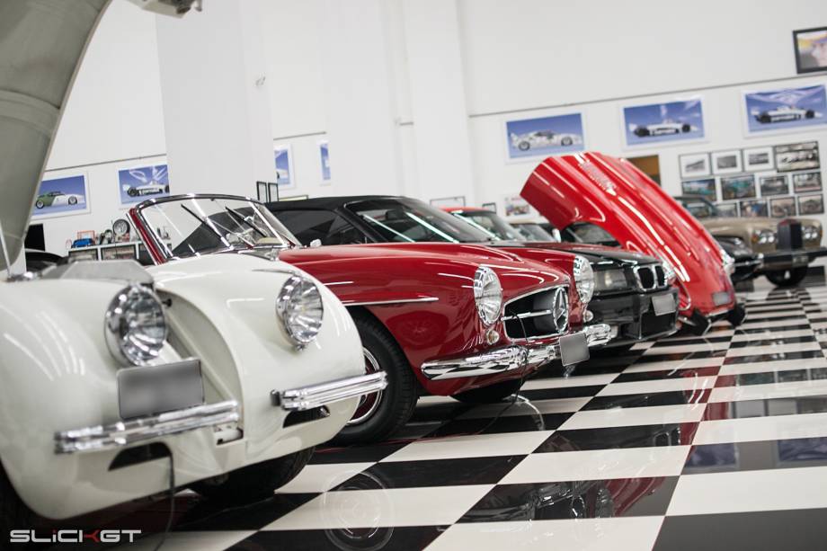 Jaguar XK 120, Mercedes SL, Jaguar E-Type...