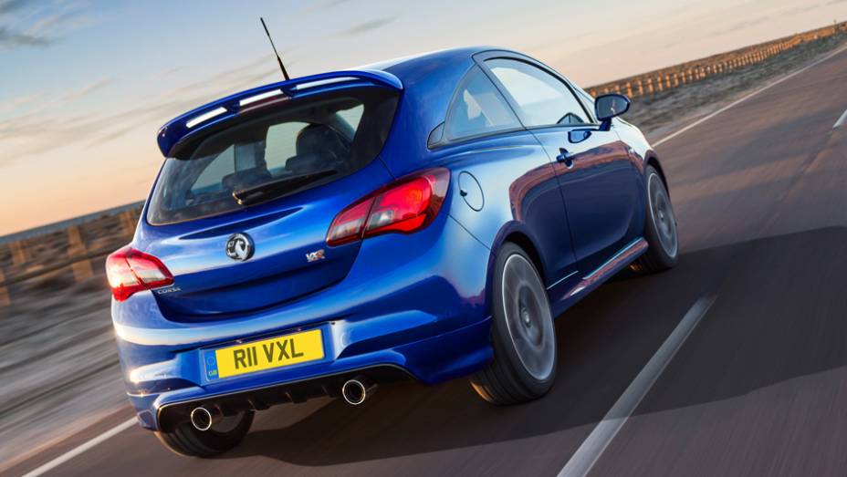 Carro será comercializado como Vauxhall Corsa VXR no Reino Unido | <a href="https://preprod.quatrorodas.abril.com.br/noticias/fabricantes/novo-corsa-opc-oficialmente-revelado-832161.shtml" rel="migration">Leia mais</a>