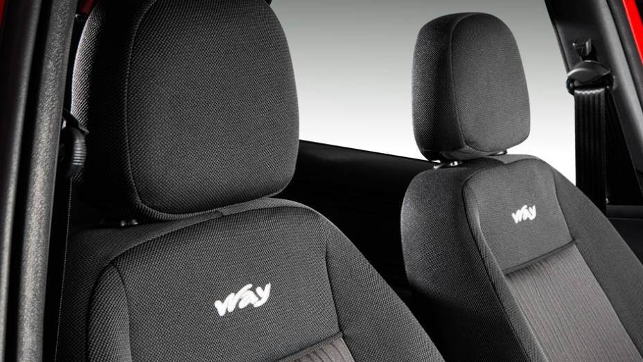 Estofamento dos bancos dianteiros ganha a palavra Way da versão e padrão diferente | <a href="https://preprod.quatrorodas.abril.com.br/noticias/fabricantes/fiat-lanca-palio-fire-way-r-27-860-782048.shtml" rel="migration">Leia mais</a> Estofamento dos bancos dianteiros ganha a palavra Way da versão e padrão diferente | <a href="https://preprod.quatrorodas.abril.com.br/noticias/fabricantes/fiat-lanca-palio-fire-way-r-27-860-782048.shtml" rel="migration">Leia mais</a>