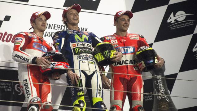 Confira o melhor da Moto GP 2015, etapa do Qatar | <a href="https://preprod.quatrorodas.abril.com.br/moto/noticias/rossi-show-fatura-moto-gp-qatar-852000.shtml" rel="migration">Leia mais</a> Confira o melhor da Moto GP 2015, etapa do Qatar | <a href="https://preprod.quatrorodas.abril.com.br/moto/noticias/rossi-show-fatura-moto-gp-qatar-852000.shtml" rel="migration">Leia mais</a>