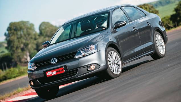 O Jetta TSI precisa ser conduzido de modo mais cuidadoso para ir bem O Jetta TSI precisa ser conduzido de modo mais cuidadoso para ir bem