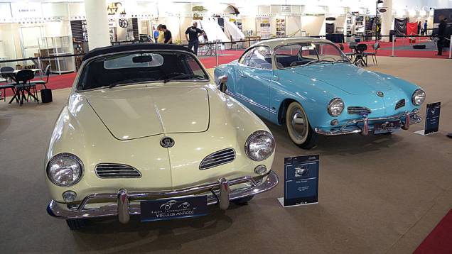 Karmann Ghia 1969 (esq.) e 1964 (dir.) Karmann Ghia 1969 (esq.) e 1964 (dir.)