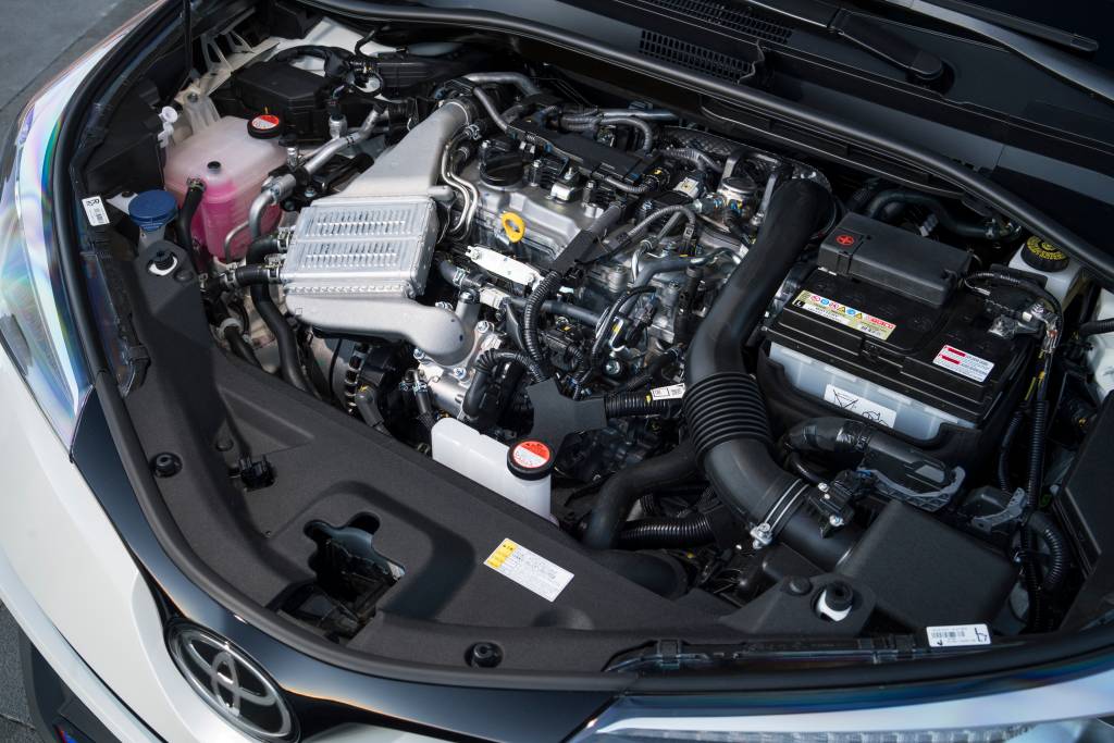 toyota-c-hr-4 toyota-c-hr-4