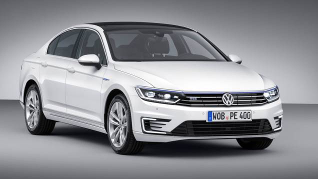 Modelo é o terceiro plug-in híbrido da montadora | <a href="https://preprod.quatrorodas.abril.com.br/noticias/saloes/paris-2014/vw-apresenta-passat-gte-802784.shtml" rel="migration">Leia mais</a> Modelo é o terceiro plug-in híbrido da montadora | <a href="https://preprod.quatrorodas.abril.com.br/noticias/saloes/paris-2014/vw-apresenta-passat-gte-802784.shtml" rel="migration">Leia mais</a>