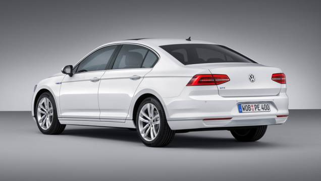 Carroceria pode ser a sedã ou perua | <a href="https://preprod.quatrorodas.abril.com.br/noticias/saloes/paris-2014/vw-apresenta-passat-gte-802784.shtml" rel="migration">Leia mais</a> Carroceria pode ser a sedã ou perua | <a href="https://preprod.quatrorodas.abril.com.br/noticias/saloes/paris-2014/vw-apresenta-passat-gte-802784.shtml" rel="migration">Leia mais</a>