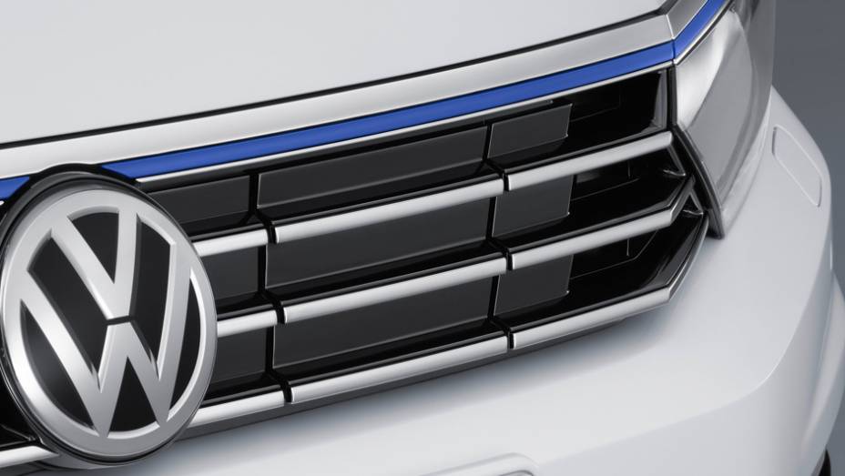 São dois motores: um 1.4 litro turbo a gasolina com 156 cv e... | <a href="https://preprod.quatrorodas.abril.com.br/noticias/saloes/paris-2014/vw-apresenta-passat-gte-802784.shtml" rel="migration">Leia mais</a>