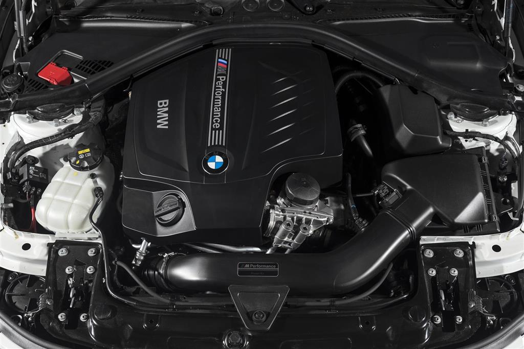BMW M 240i BMW M 240i
