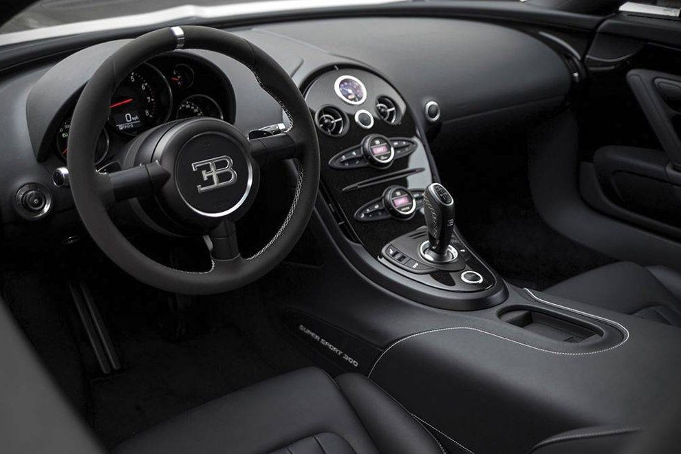 Bugatti Veyron Super Sport 300 Bugatti Veyron Super Sport 300 cabine