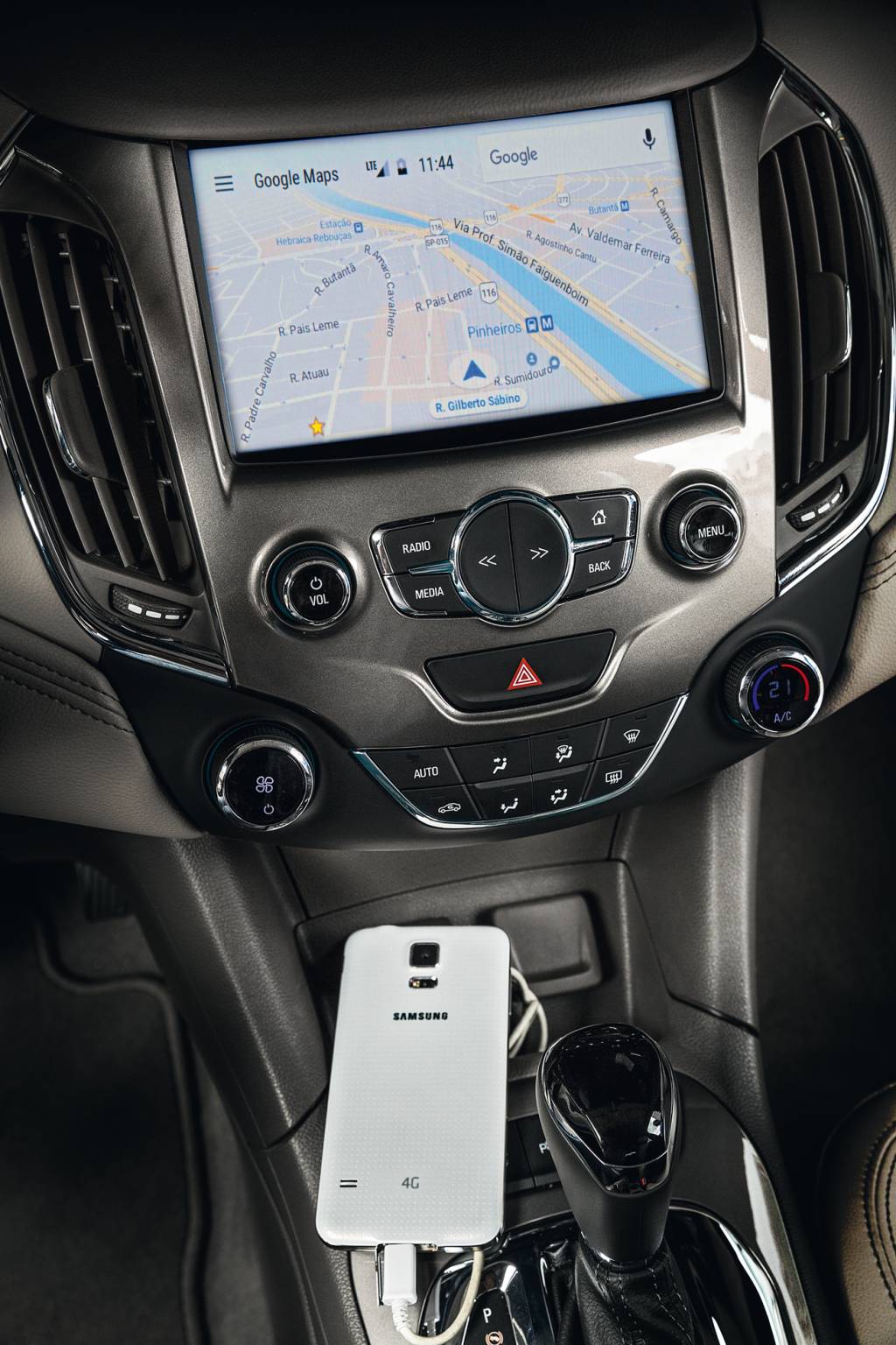 Longa Duração: navegando pelo computador de bordo do Cruze