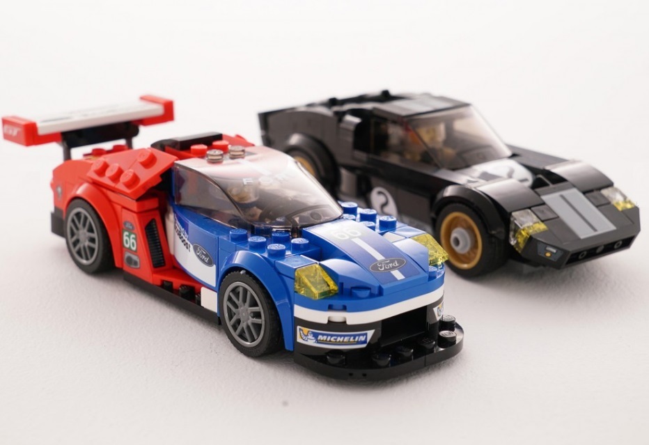 Lego lança kits dos Ford GT e GT40 que venceram em Le Mans