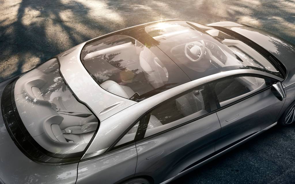 Lucid Air Detalhe do teto solar panorâmioc do Lucid Air