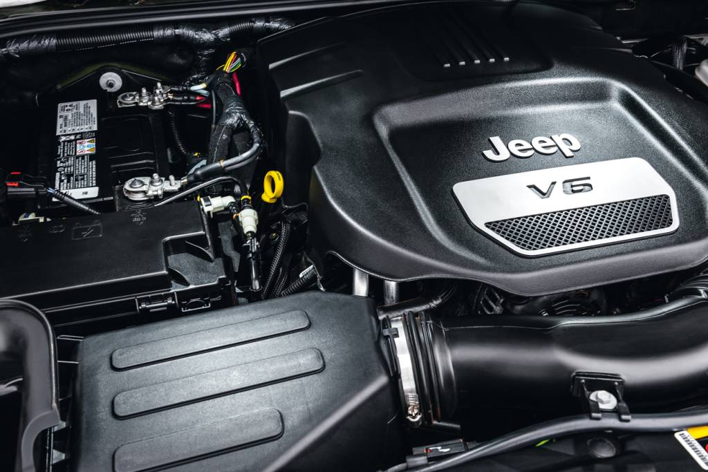 Jeep Wrangler O V6 anda bem, mas bebe muito