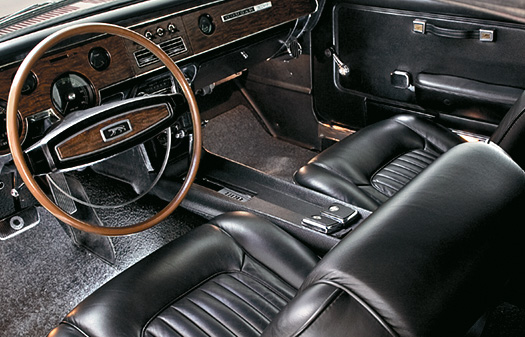 Mercury Cougar O luxo era evidente nas poltronas de couros
