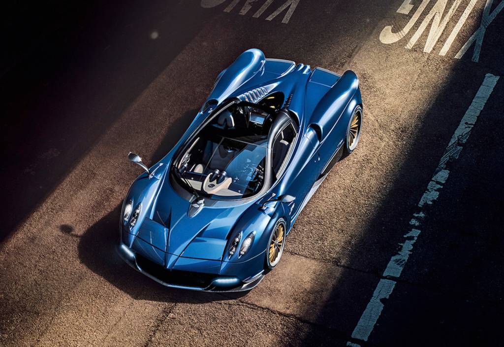Pagani Huayra Roadster Aerodinâmica ativa possui flaps na dianteira e na traseira para direcionar o fluxo de ar
