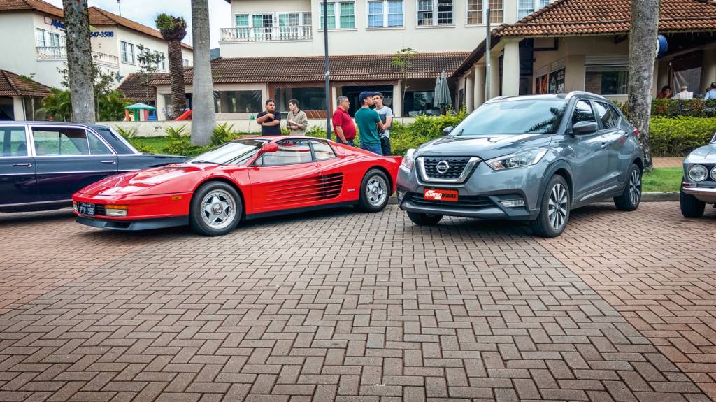 Dupla célebre: Kicks de Longa e uma Ferrari Testarossa