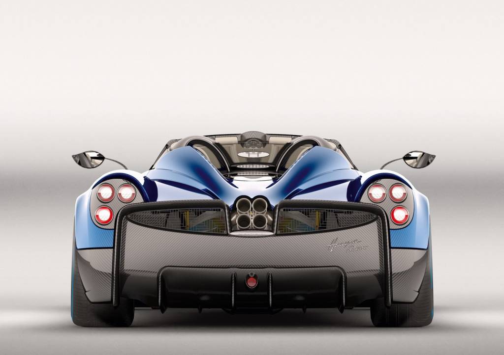 Pagani Huayra Roadster Motor Mercedes-AMG V12 biturbo tem 764 cv e 102 mkgf