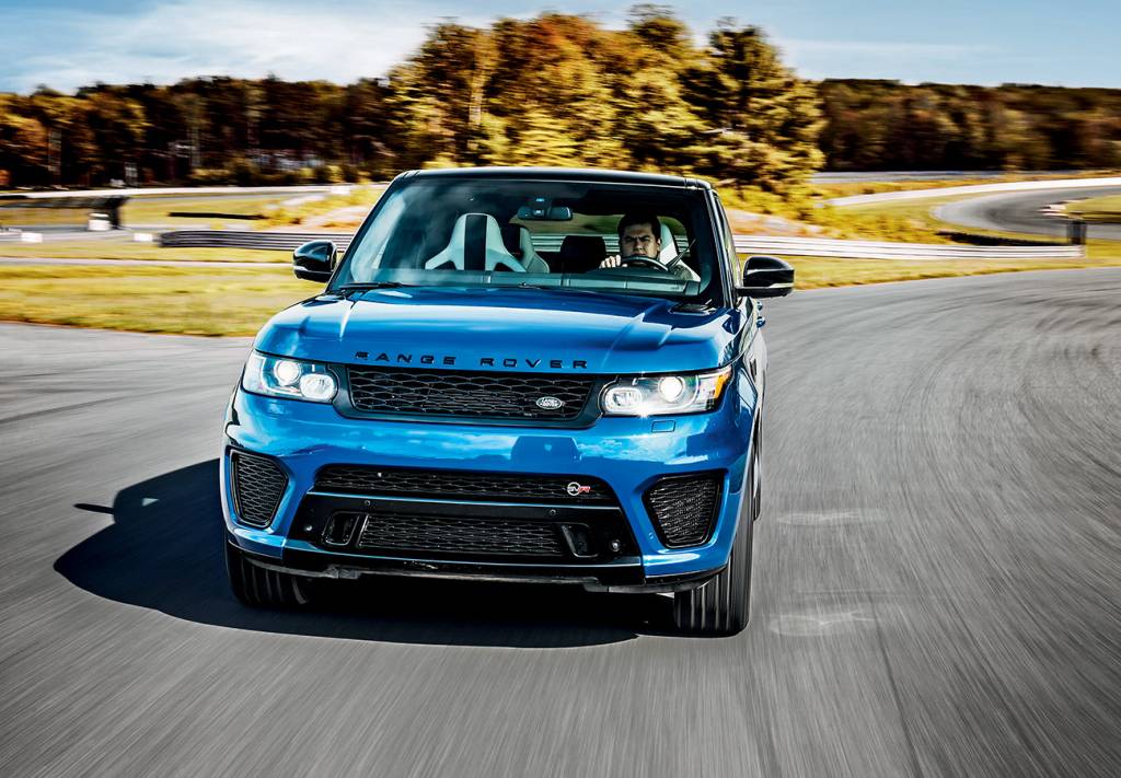 Range Rover Sport SVR O motor é o mesmo do Jaguar F-Type R, um V8 5.0 de 550 cv
