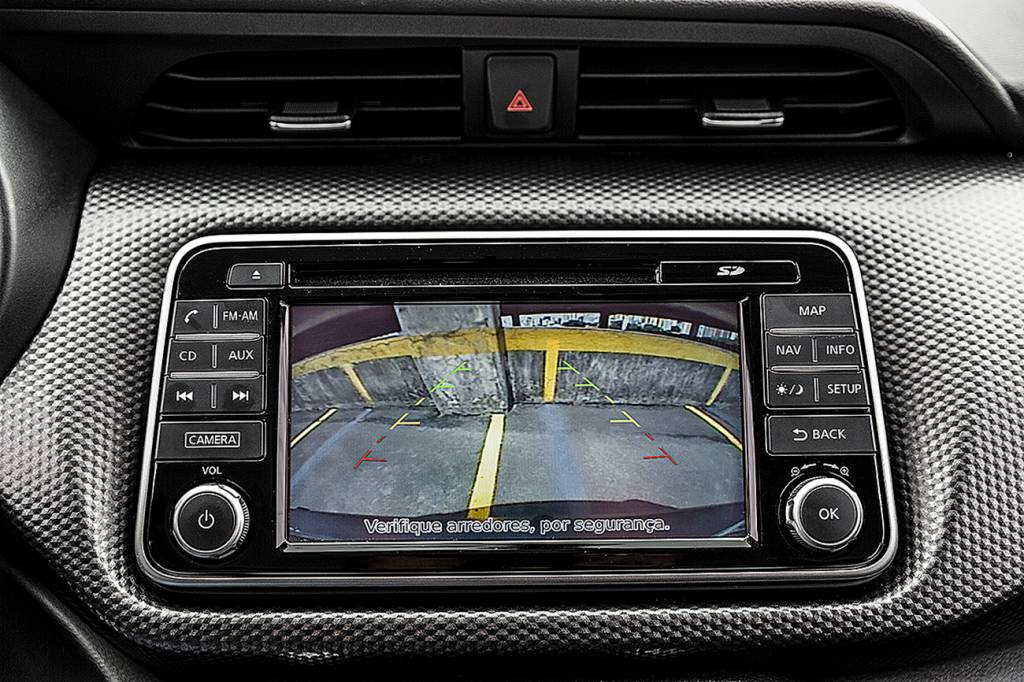 Nissan Kicks SV Limited Câmera de ré perdeu a prática função de visão de 360 graus