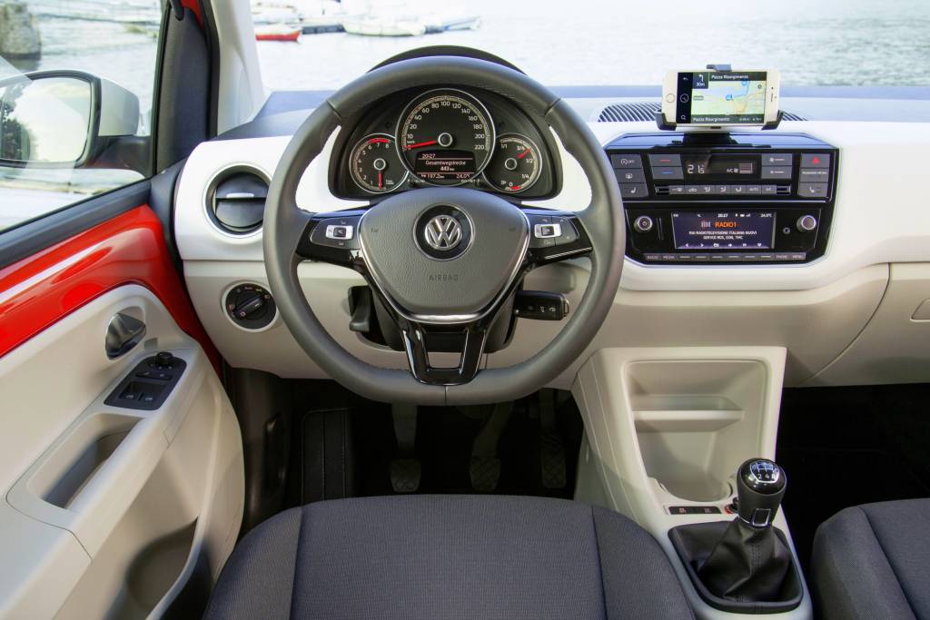 volkswagen_up_5-door_1 volkswagen up