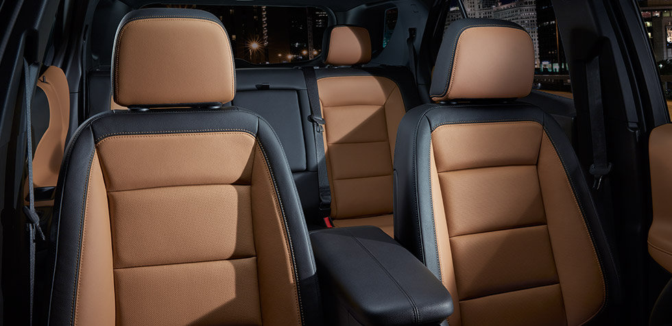 2018-chevrolet-equinox-suv-design-980×476-15