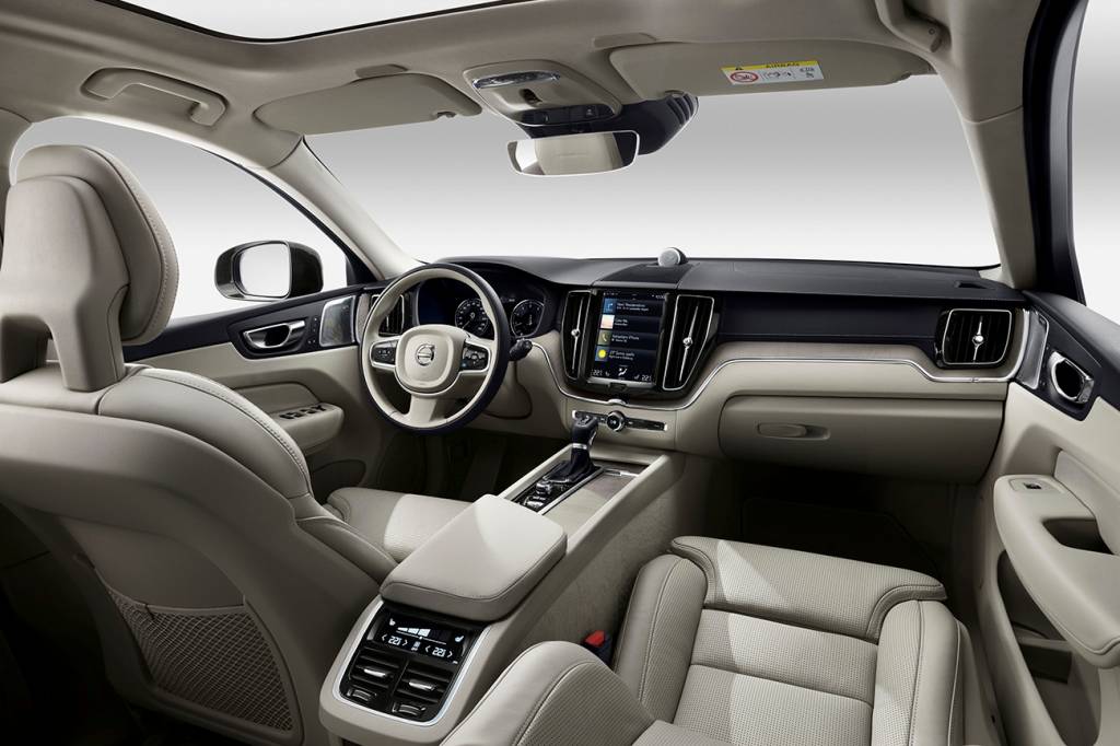 Volvo XC60 Design escandinavo: inimalismo com refinamento