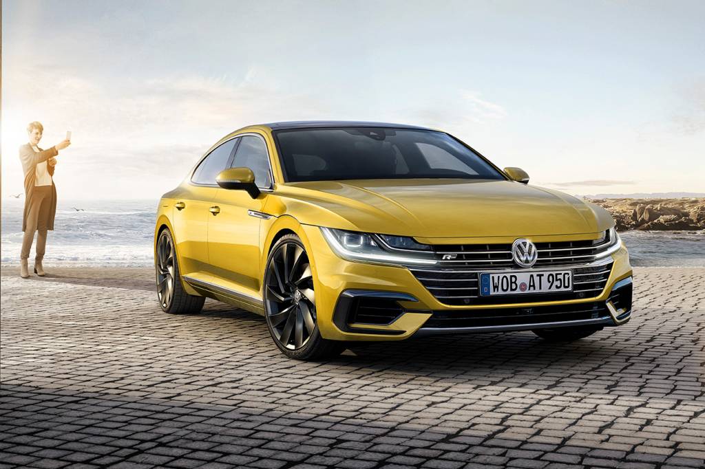 Volkswagen Arteon Dianteira tem harmonia entre os filetes da grade e os faróis