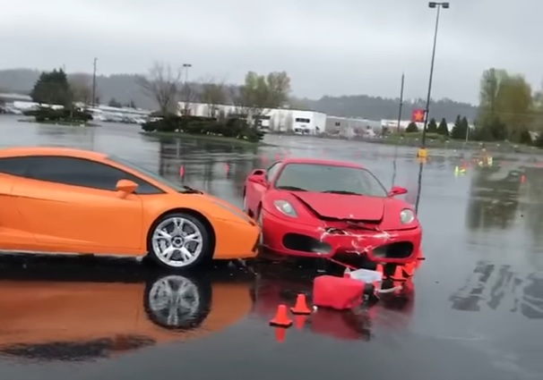 Batida entre F430 e Gallardo