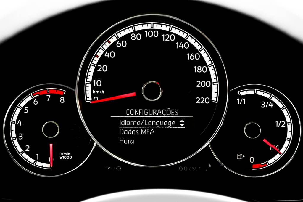 Novo painel de instrumentos é parecido com o do Fusca, com nova tela para o computador de bordo