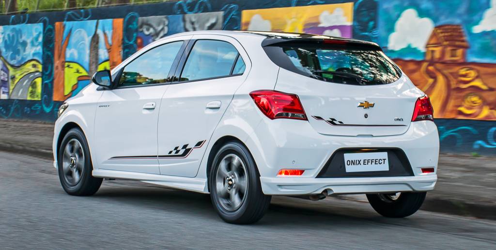 Chevrolet Onix Effect 4