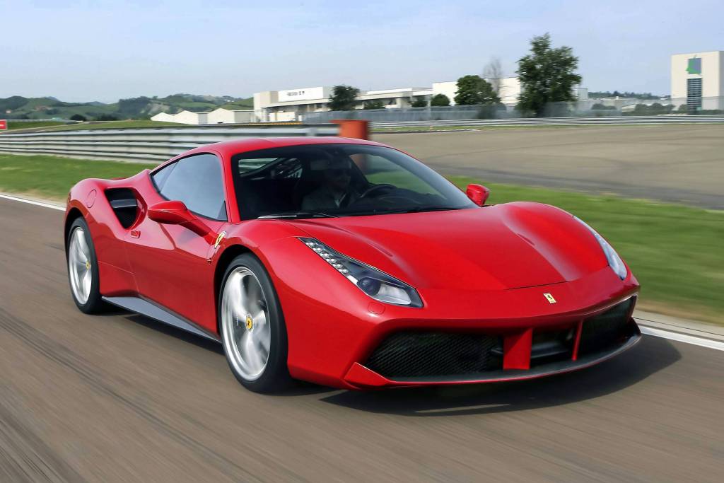 Ferrari 488 GTB Ferrari 488 GTB, dona do motor V8 3.9 biturbo mas sem o