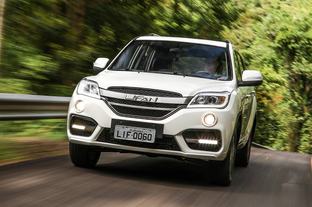 Lifan X60 CVT (1)