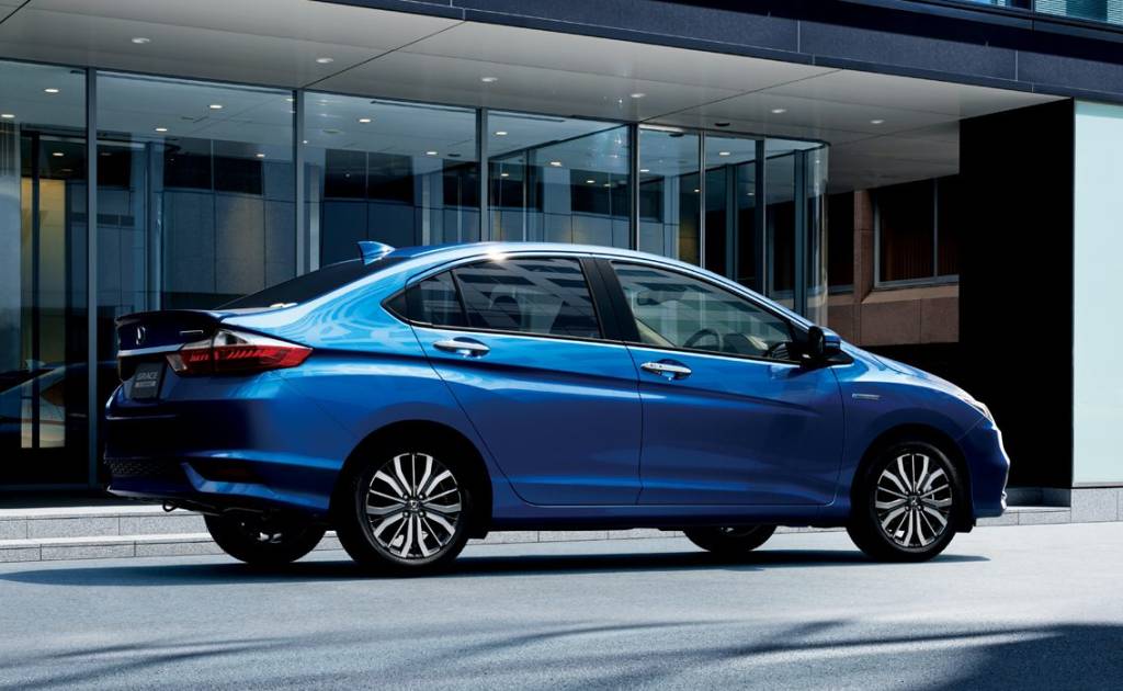 Honda Grace 4