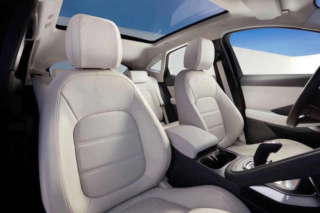 JAG_EPACE_18MY_Interior_130717_06
