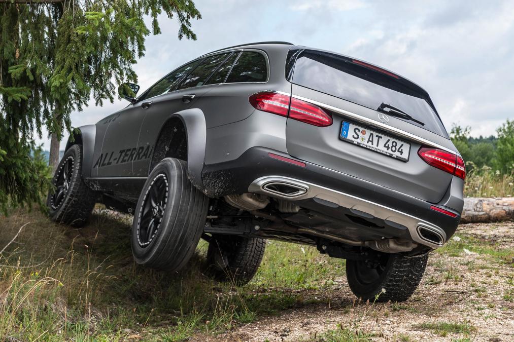 Mercedes-E-Class-All-Terrain-4×4-2