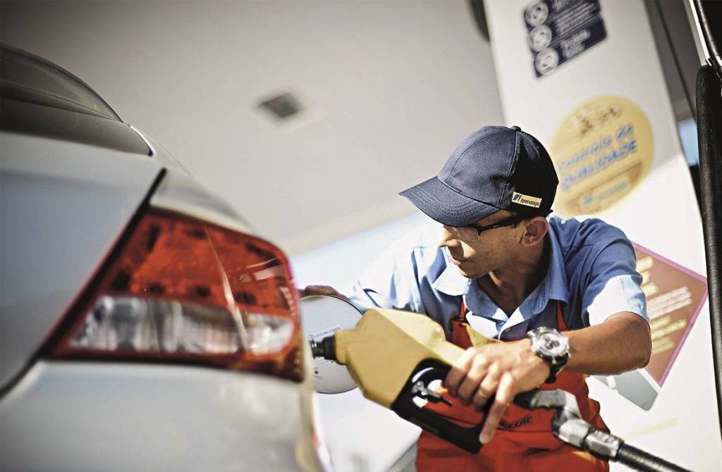 Sistema em carros novos evita desperdício de gasolina e cheiro nos postos