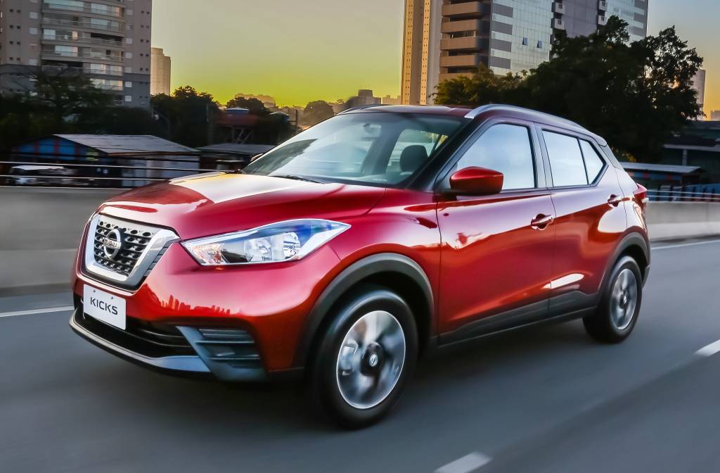 Nissan Kicks S CVT 1