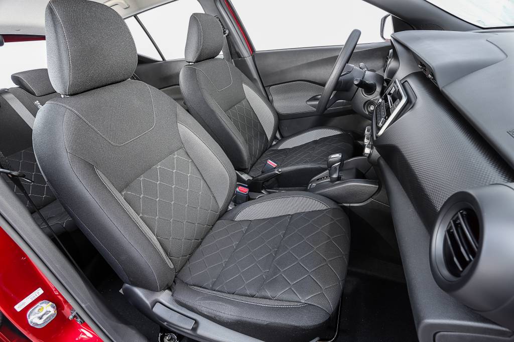 Nissan Kicks S CVT 3 Nissan Kicks S CVT 3