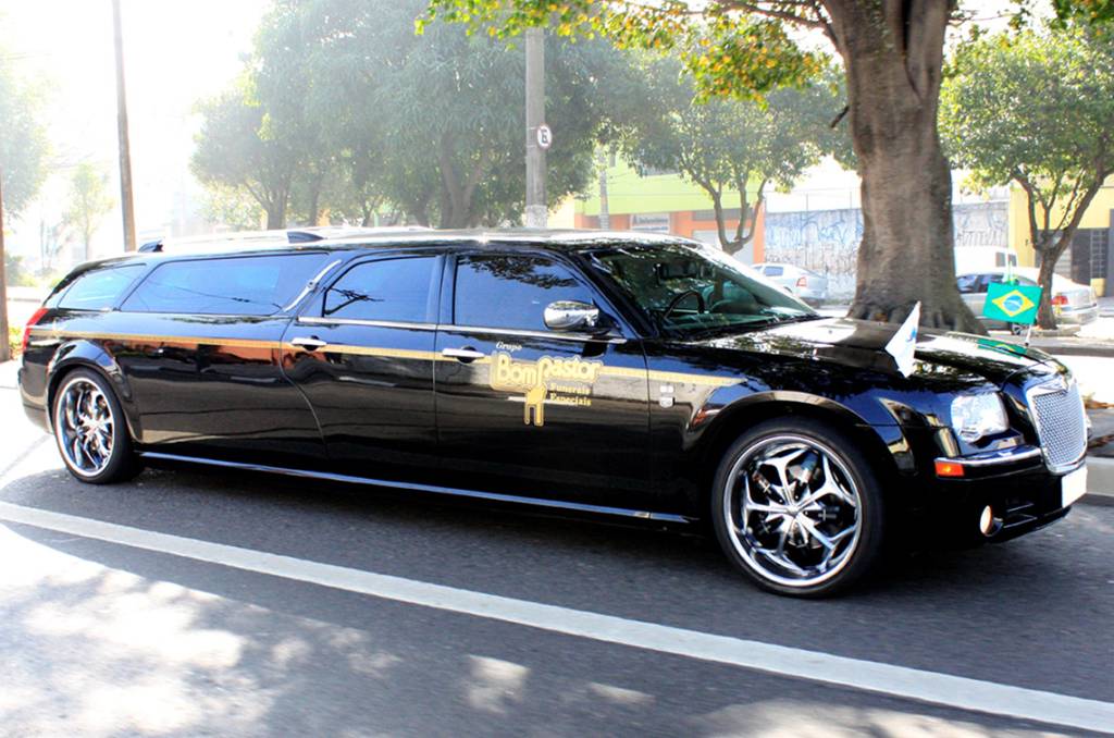 Chrysler 300C Touring Funeral
