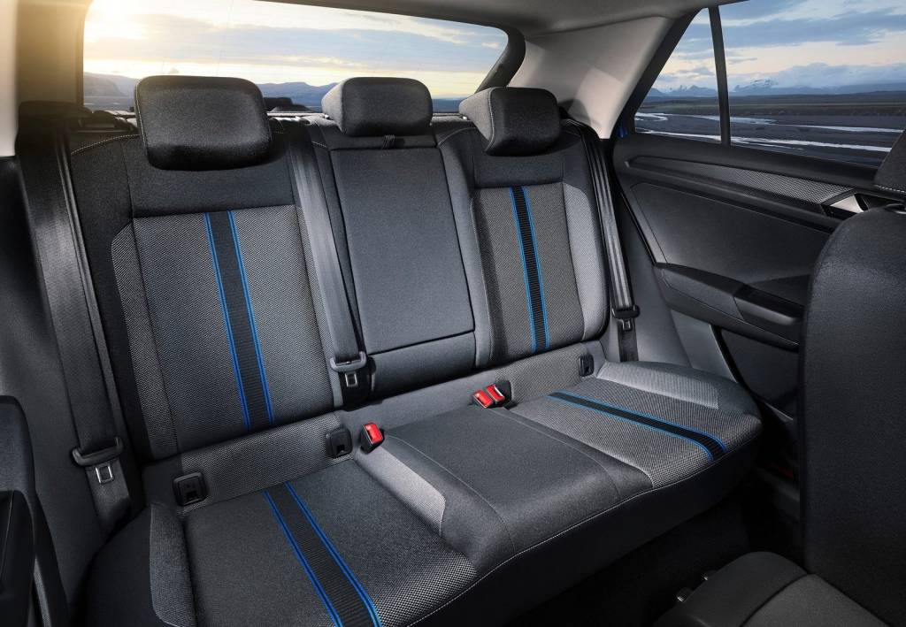 Volkswagen-T-Roc-2018-1600-1a