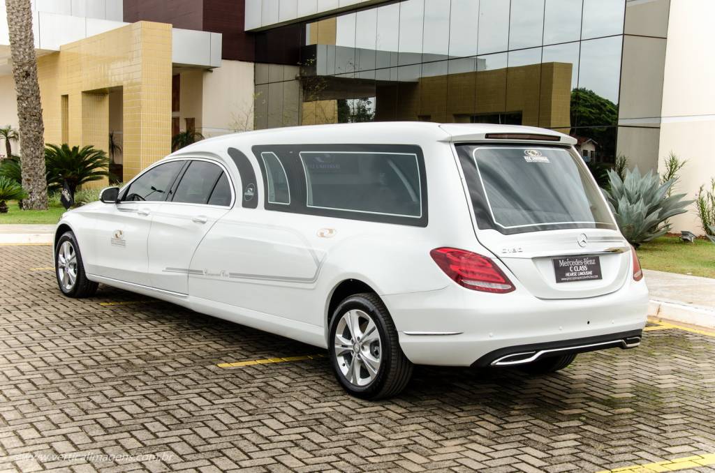 Mercedes-Benz C 180 Funerária 4