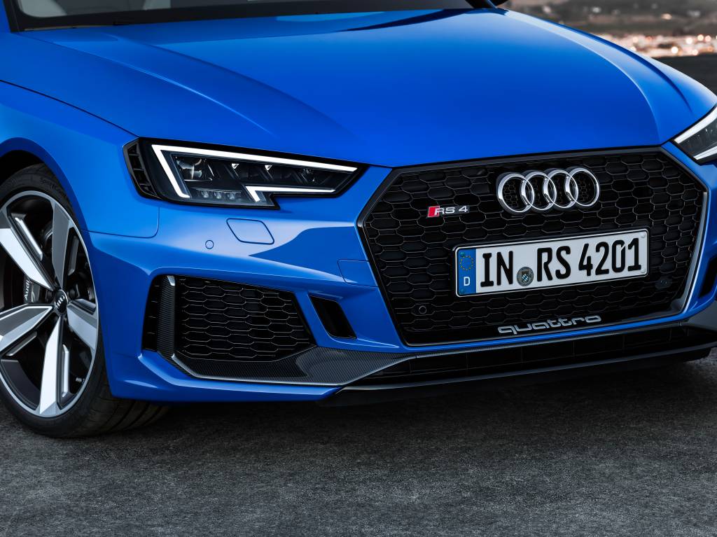 Audi RS4 Avant 6