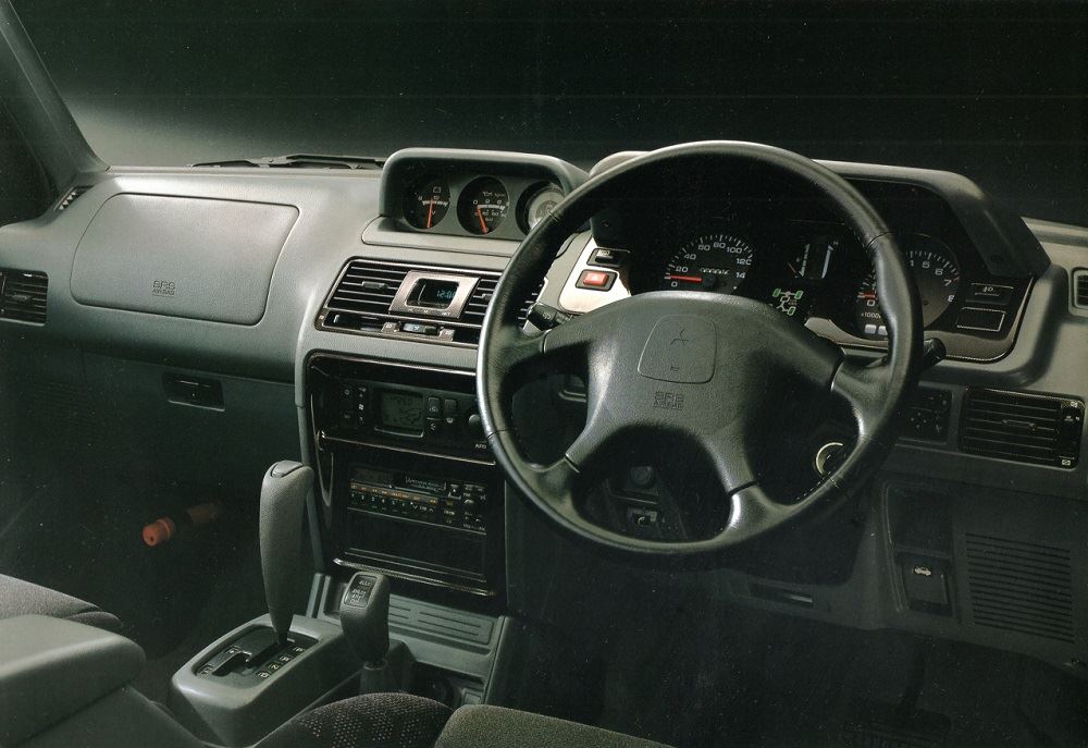 Mitsubishi Pajero Evolution 3