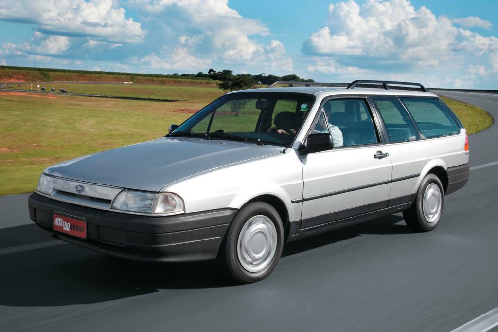 A carroceria era de VW Quantum, mas tinha só duas portas